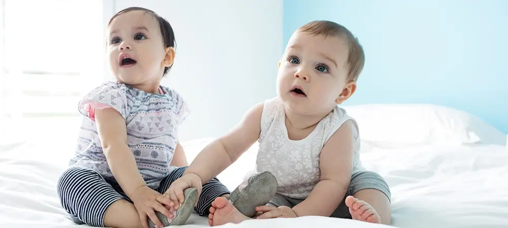 8 aya giren bebek neler yapar? 8 aylık bebek neler yiyebilir? 8 aya giren bebek neler yapar? 8 aylık bebek neler yiyebilir?