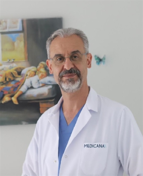 Op. Dr. Mahmut Aluç