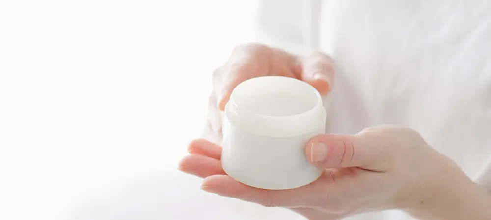 Cilt kuruluğu neden olur? Hangi vitamin eksikliği cilt kuruluğu yapar? Cilt kuruluğu neden olur? Hangi vitamin eksikliği cilt kuruluğu yapar?