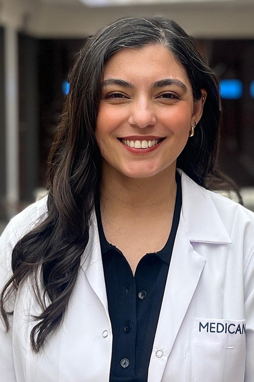 Dr. Dt. Deniz Mercan