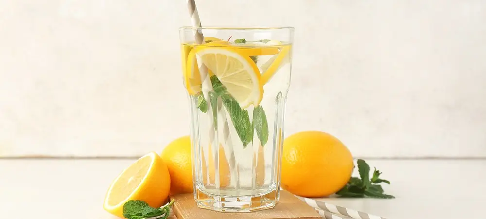 Limonlu suyun faydaları neler? Limonlu su göbeği eritir mi? Limonlu suyun faydaları neler? Limonlu su göbeği eritir mi?