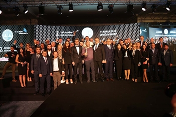 Medicana Grubu’na  2. İstanbul Ekonomi Zirvesi’nden Altın Değerler Ödülü