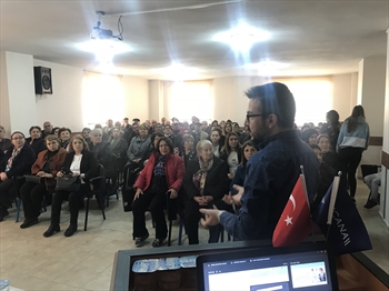 Medicana Sivas Hastanesi'nden Kadınlar Gününde Cem Vakfında Kadın Sağlığını Konuştu