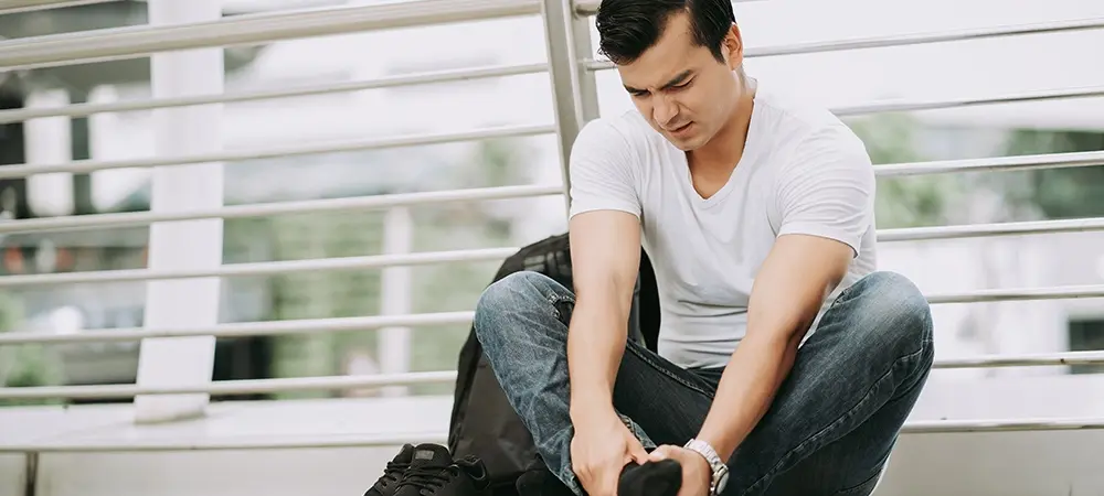 Uzun yolda bacak şişmesi neden olur? Yolculukta bacak şişmesini önlemek için ne yapılabilir? Uzun yolda bacak şişmesi neden olur? Yolculukta bacak şişmesini önlemek için ne yapılabilir?